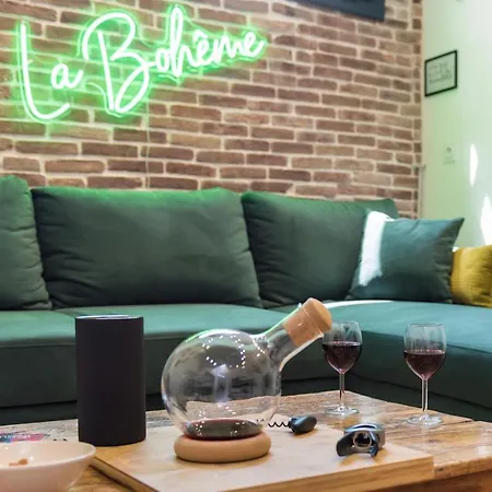 Beautiful Renovated La Boheme Διαμέρισμα Ιέρ