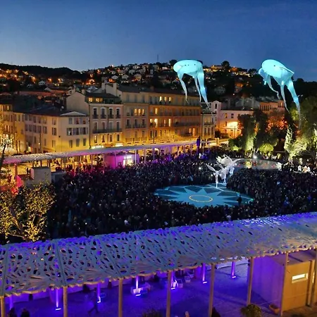 Beautiful Renovated La Boheme