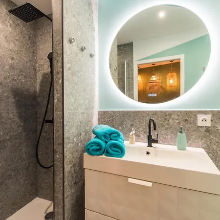 Beautiful Renovated La Boheme Apartmán